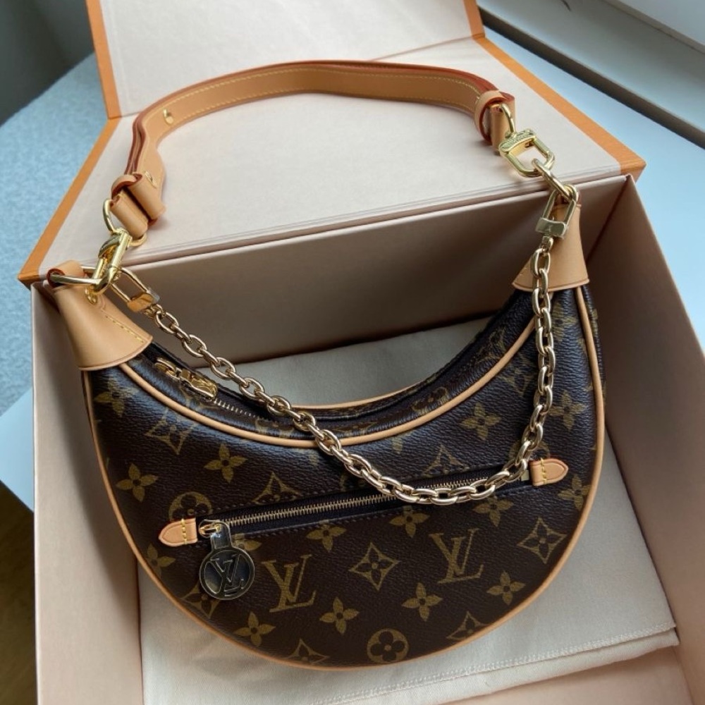 Louis Vuitton Loop Monogram - Picture 3 of 7